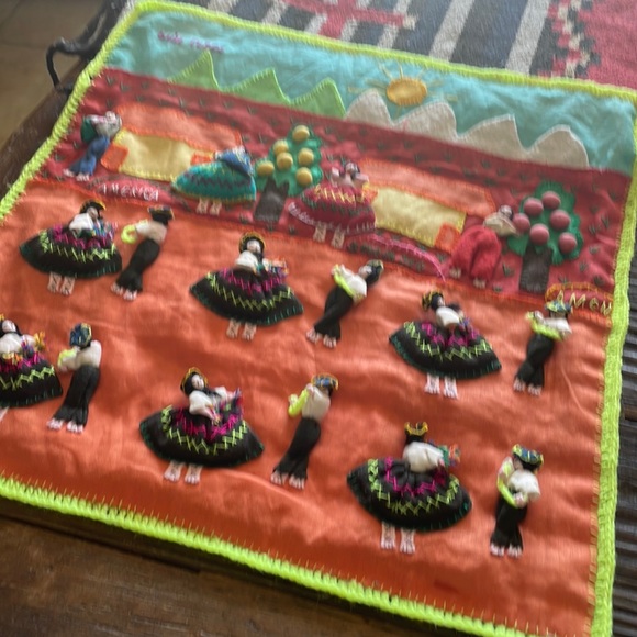 Vintage Peruvian Story Telling Handmade Tapestry. - Picture 7 of 11